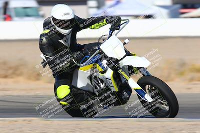 media/Jan-08-2022-SoCal Trackdays (Sat) [[1ec2777125]]/Turn 15 Inside (950am)/